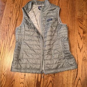Patagonia Women's Nano Puff - Light Gray Vest